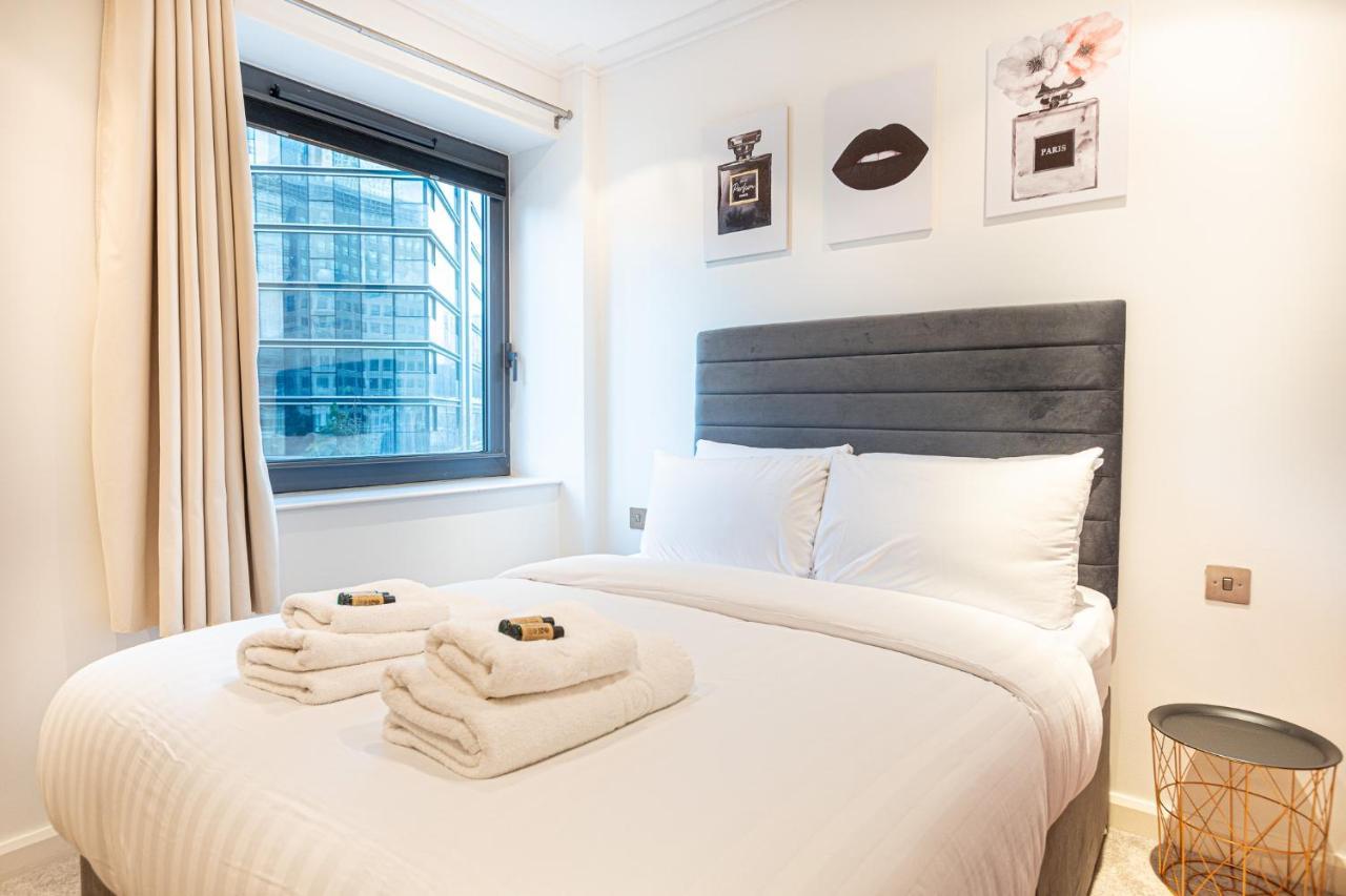 Luxurious Modern 3Br Flat In Prime Canary Wharf Apartment ลอนดอน ภายนอก รูปภาพ