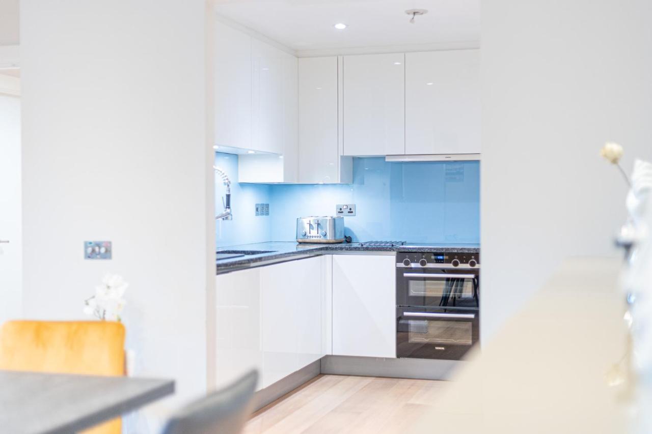 Luxurious Modern 3Br Flat In Prime Canary Wharf Apartment ลอนดอน ภายนอก รูปภาพ