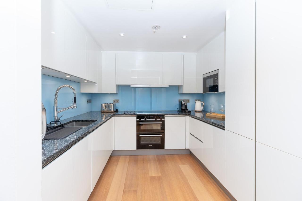 Luxurious Modern 3Br Flat In Prime Canary Wharf Apartment ลอนดอน ภายนอก รูปภาพ